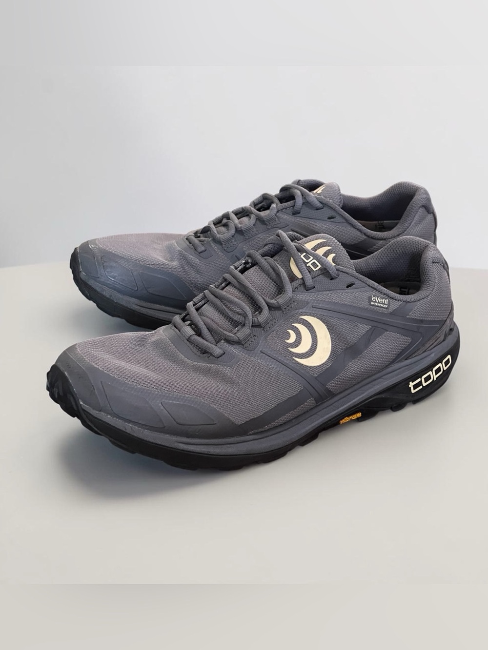 Topo Terraventure 4 WP Grey Trail Running Sneakers Women’s Sz 9 Waterproof